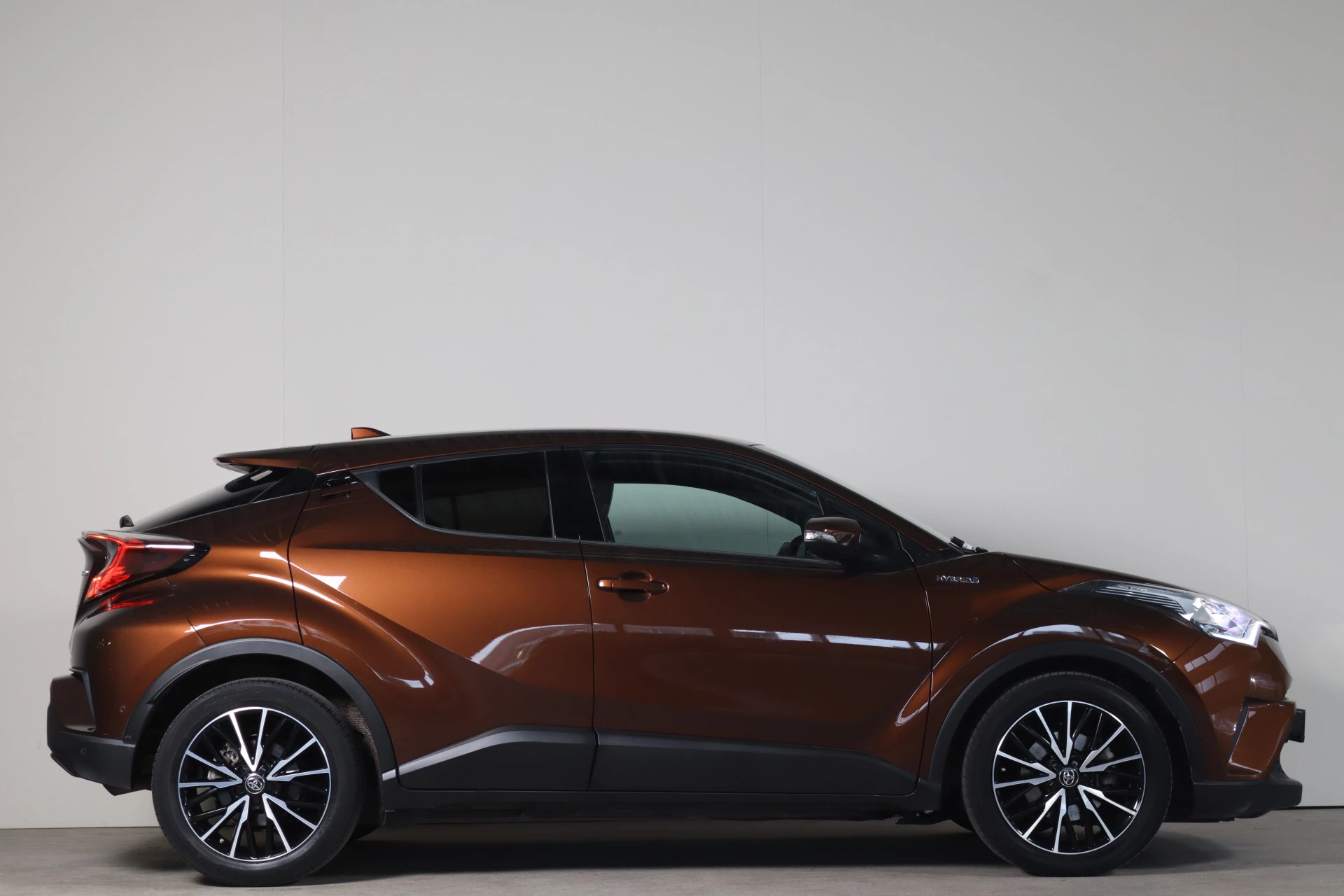 Hoofdafbeelding Toyota C-HR