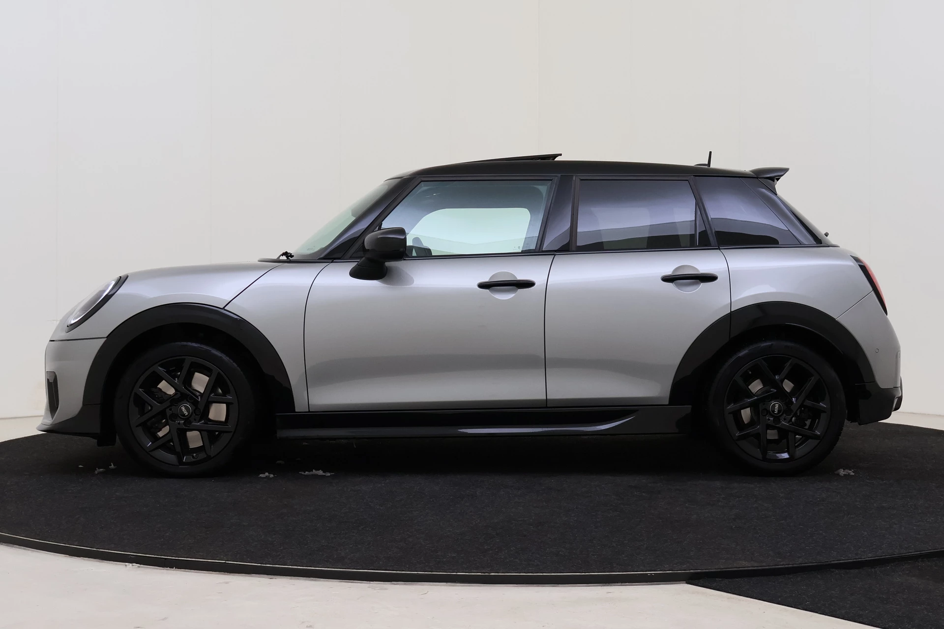 Hoofdafbeelding MINI 5-deurs