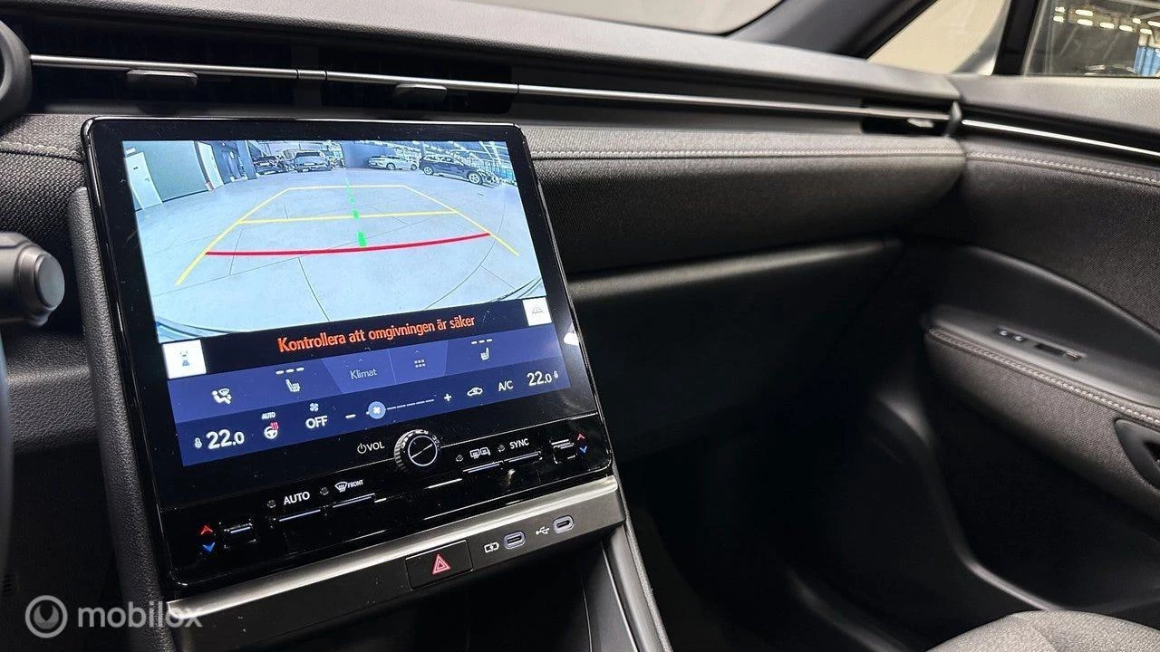 Hoofdafbeelding Lexus LBX