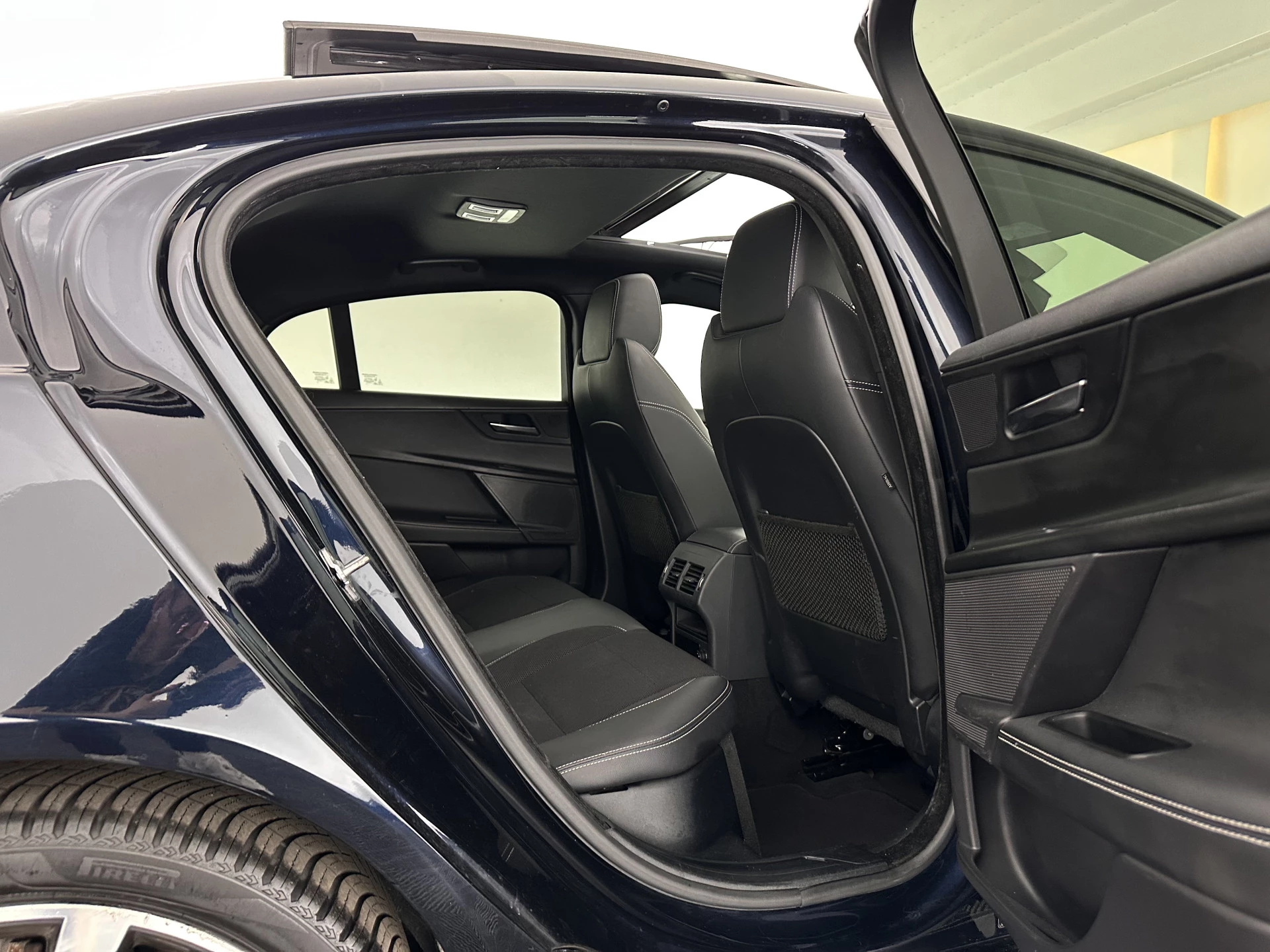 Hoofdafbeelding Jaguar XE