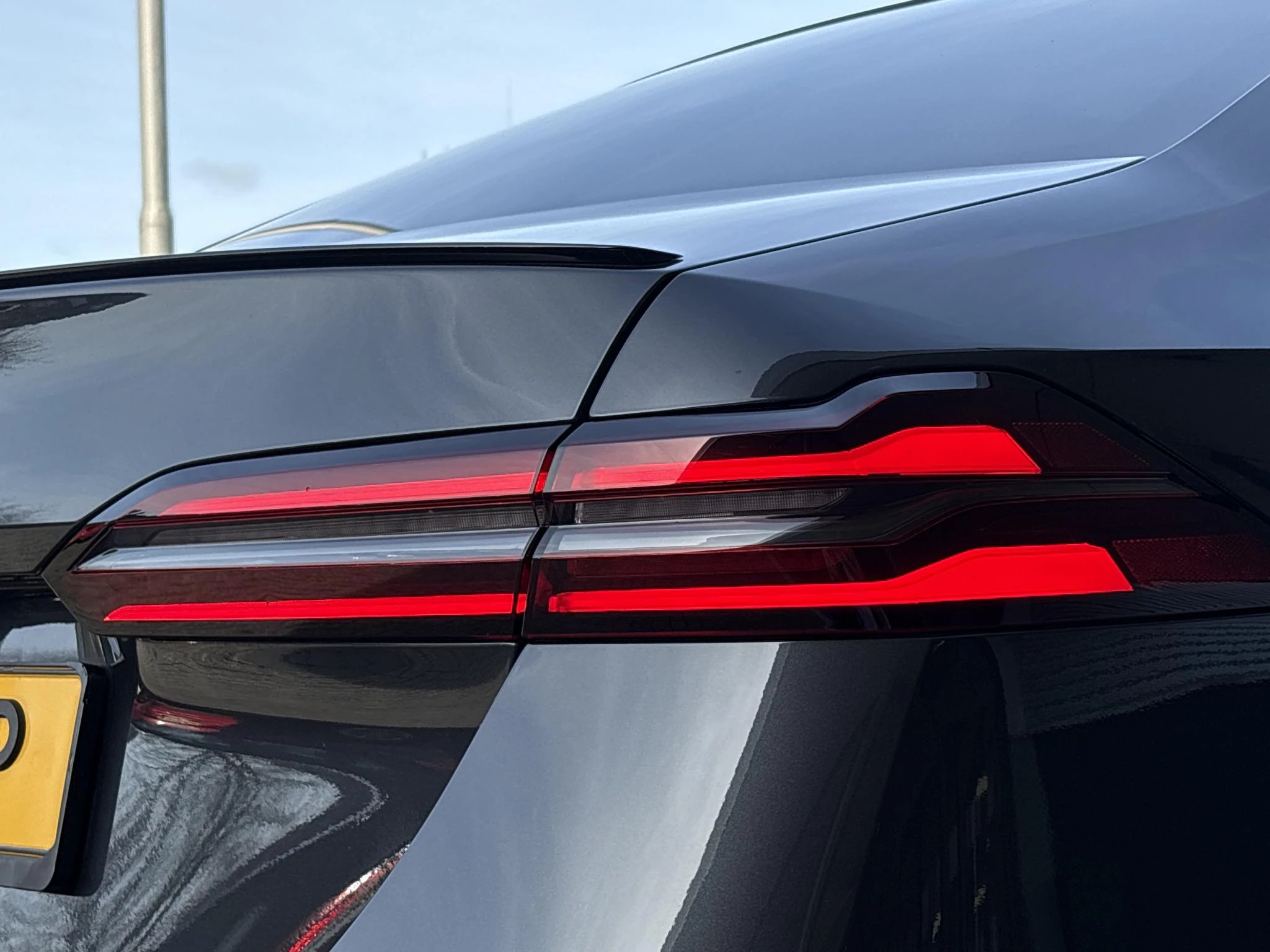 Hoofdafbeelding BMW i5