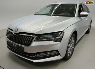 Hoofdafbeelding Škoda Superb Skoda Superb Combi 1.4 TSI iV Style * Trekhaak * Stoelverwarming * Digitale teller *