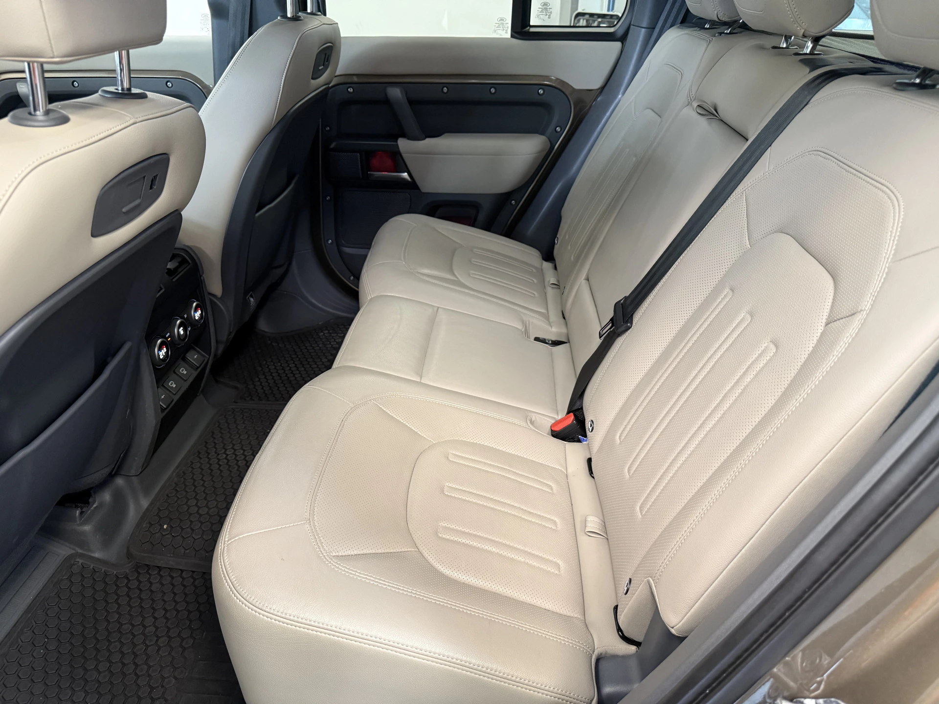 Hoofdafbeelding Land Rover Defender