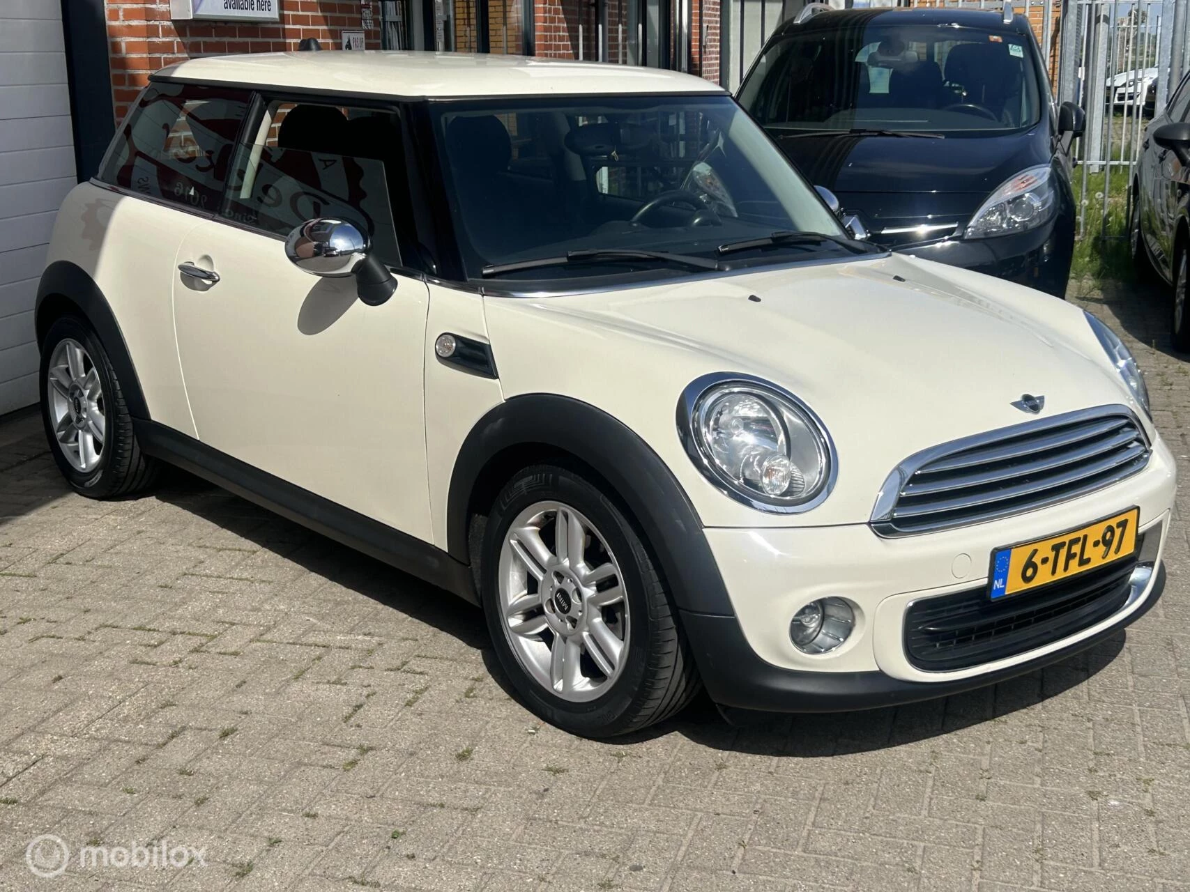 Hoofdafbeelding MINI One