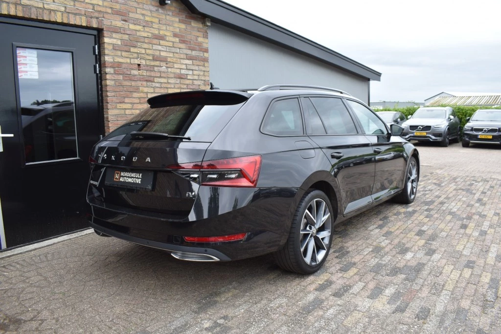 Hoofdafbeelding Škoda Superb