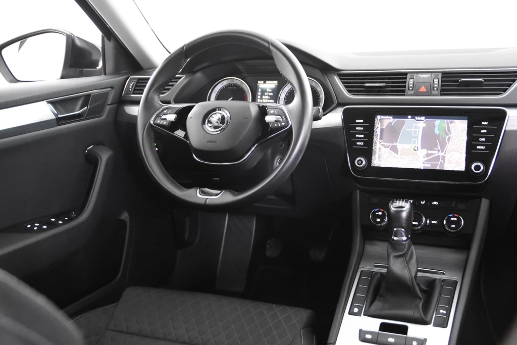 Hoofdafbeelding Škoda Superb