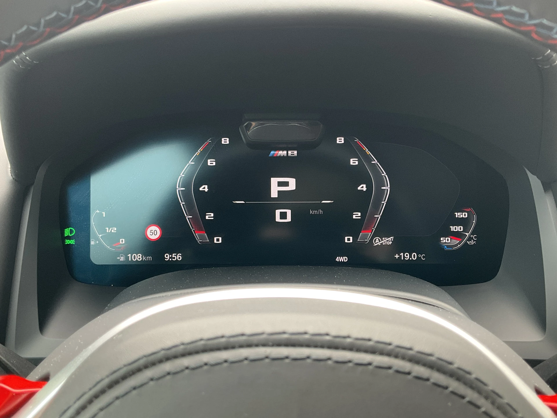 Hoofdafbeelding BMW M8