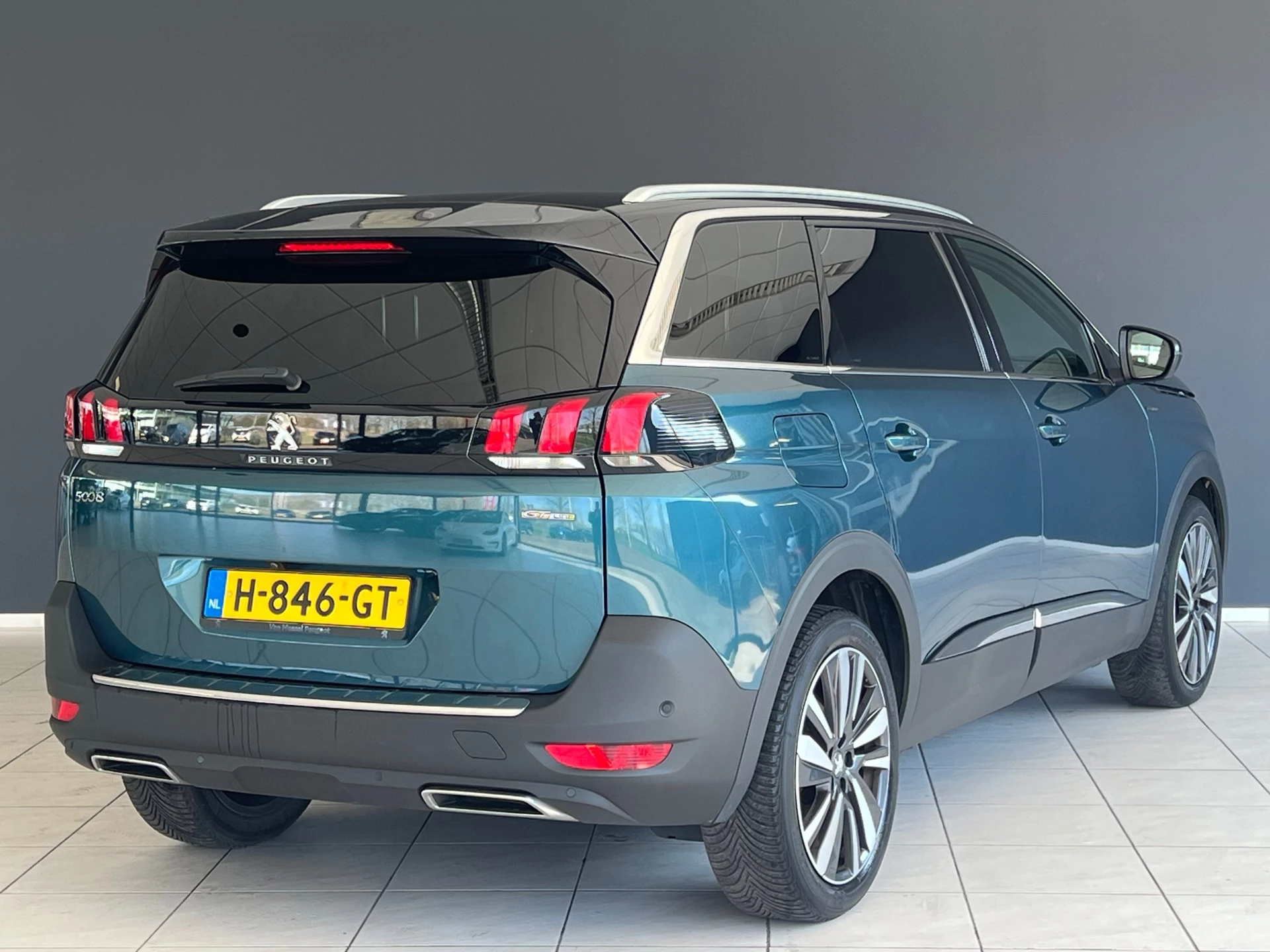 Hoofdafbeelding Peugeot 5008