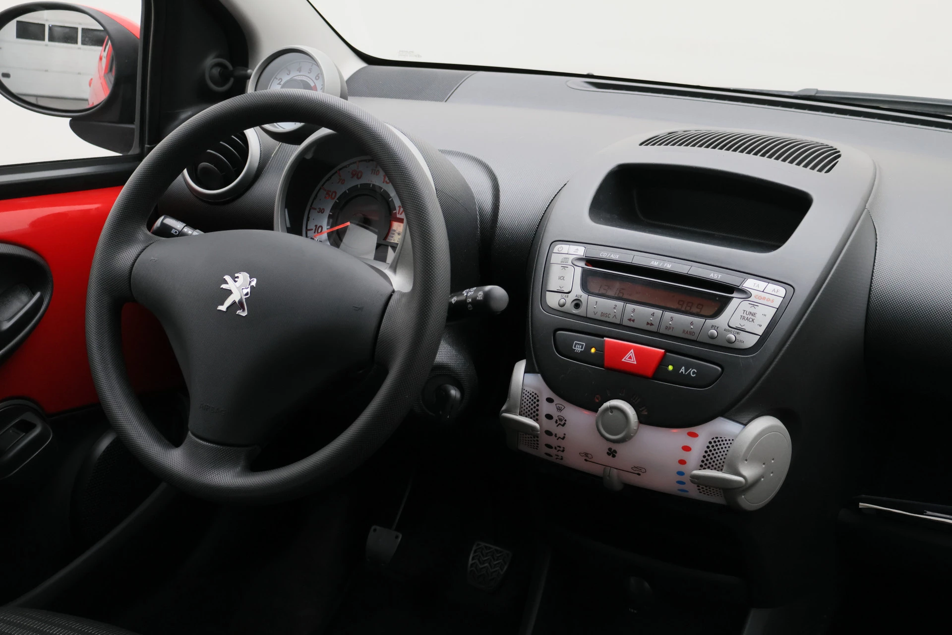 Hoofdafbeelding Peugeot 107