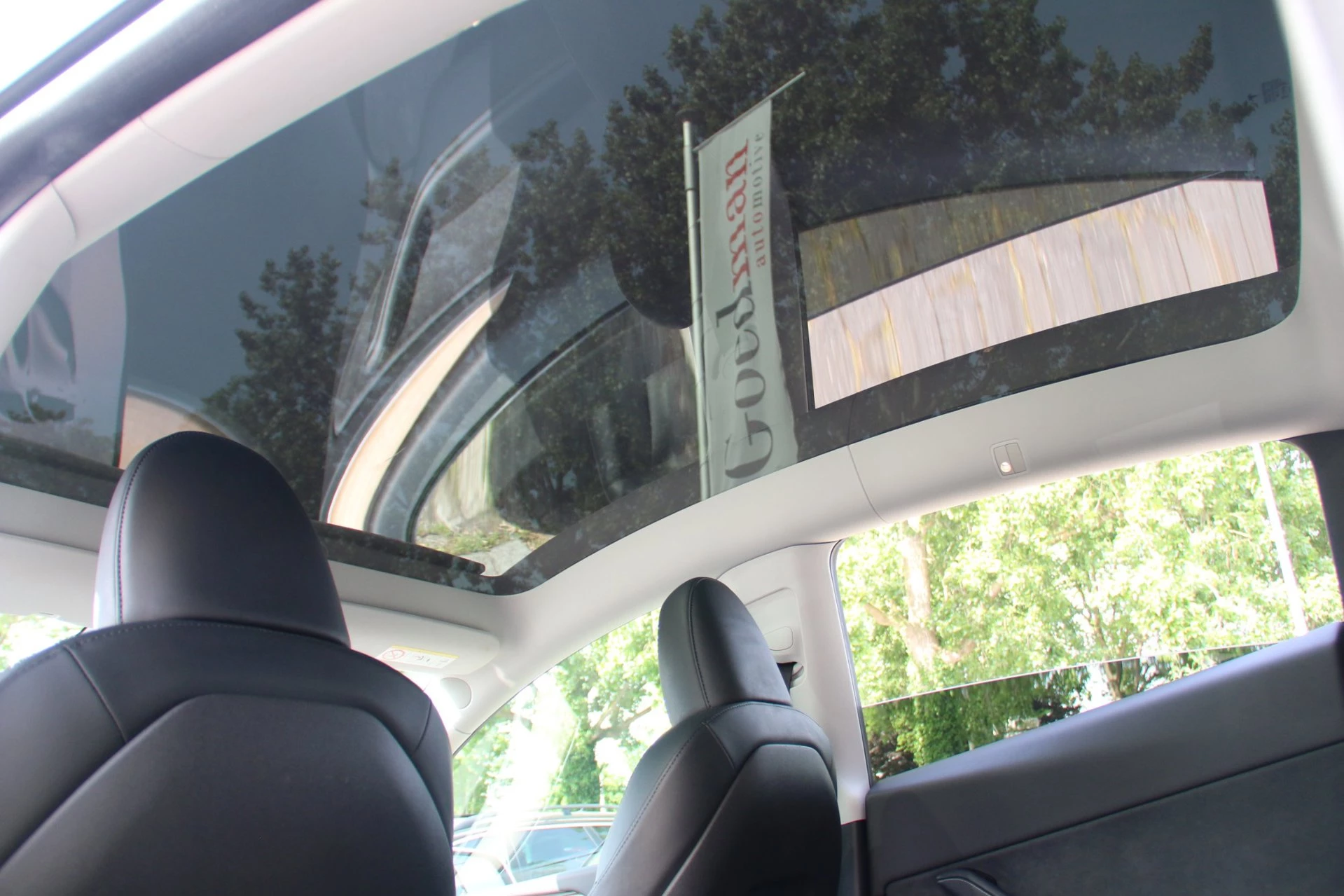 Hoofdafbeelding Tesla Model Y