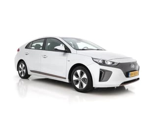 Hoofdafbeelding Hyundai IONIQ Hyundai IONIQ Comfort EV Aut. *VOLLEDER | FULL-LED | INFINITY-AUDIO | NAVI-FULLMAP | CAMERA | LANE-ASSIST | ADAPTIVE-CRUISE | COMFORT-SEATS | 16"ALU*