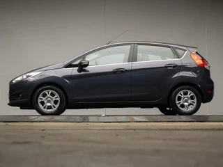 Ford Fiesta 1.6 TDCi Lease Titanium Sport (NAVI,CRUISE,CLIMATE,LED,KEY LESS,CAMERA,GETINT,SPORTSTOELEN,NETTESTAAT)