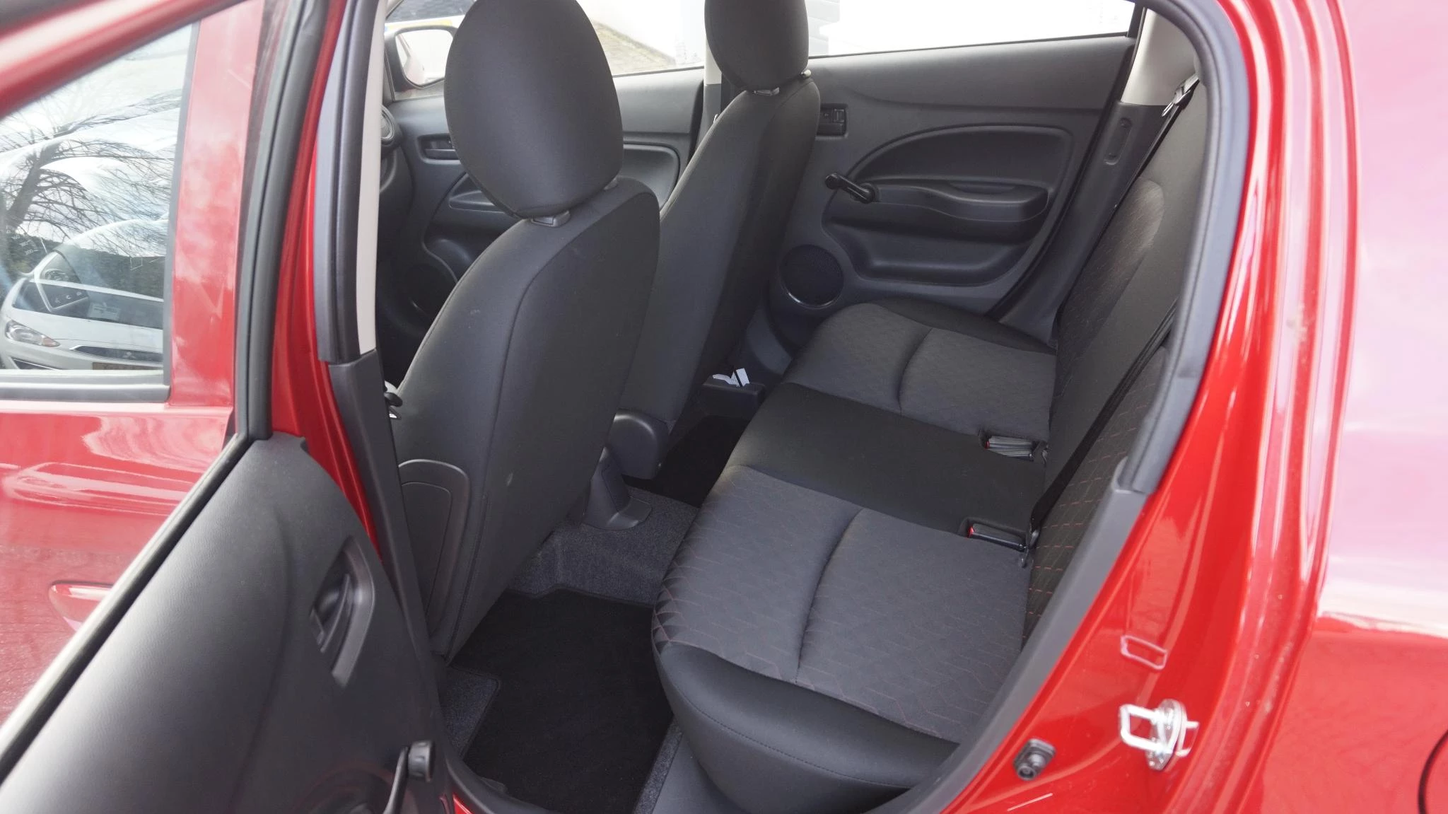 Hoofdafbeelding Mitsubishi Space Star