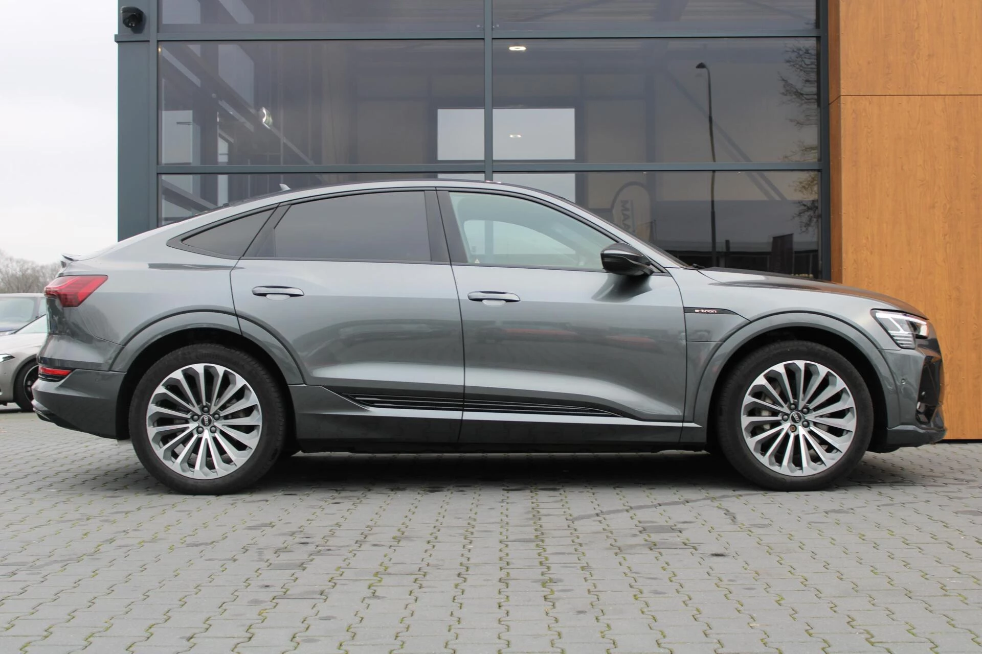 Hoofdafbeelding Audi e-tron