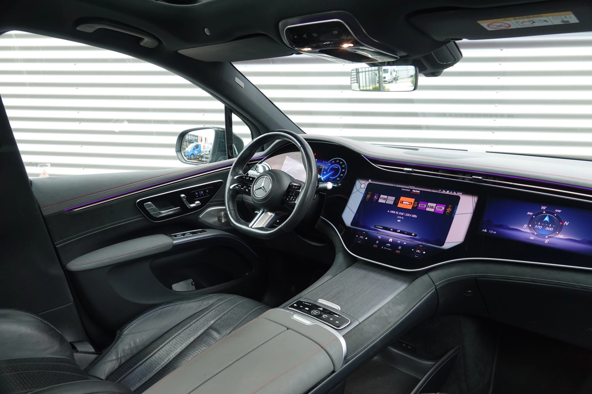 Hoofdafbeelding Mercedes-Benz EQS