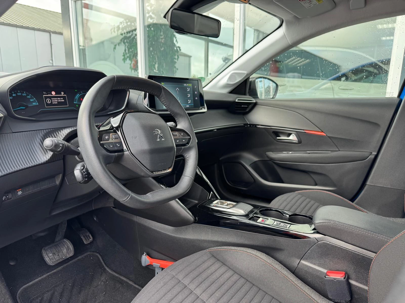 Hoofdafbeelding Peugeot e-208