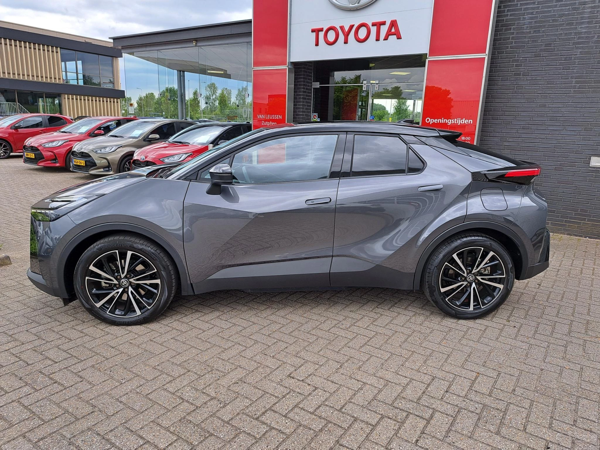 Hoofdafbeelding Toyota C-HR