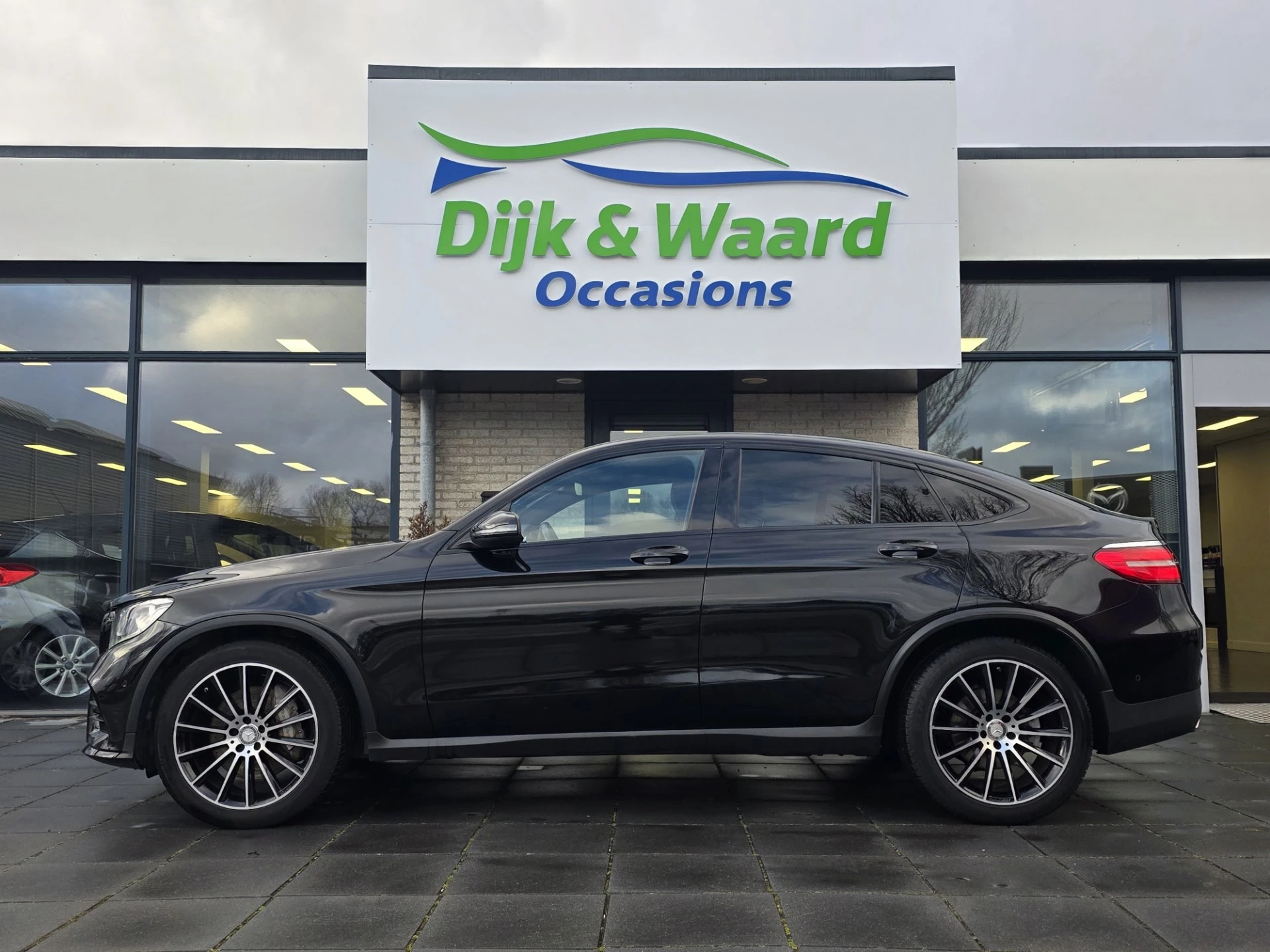Hoofdafbeelding Mercedes-Benz GLC