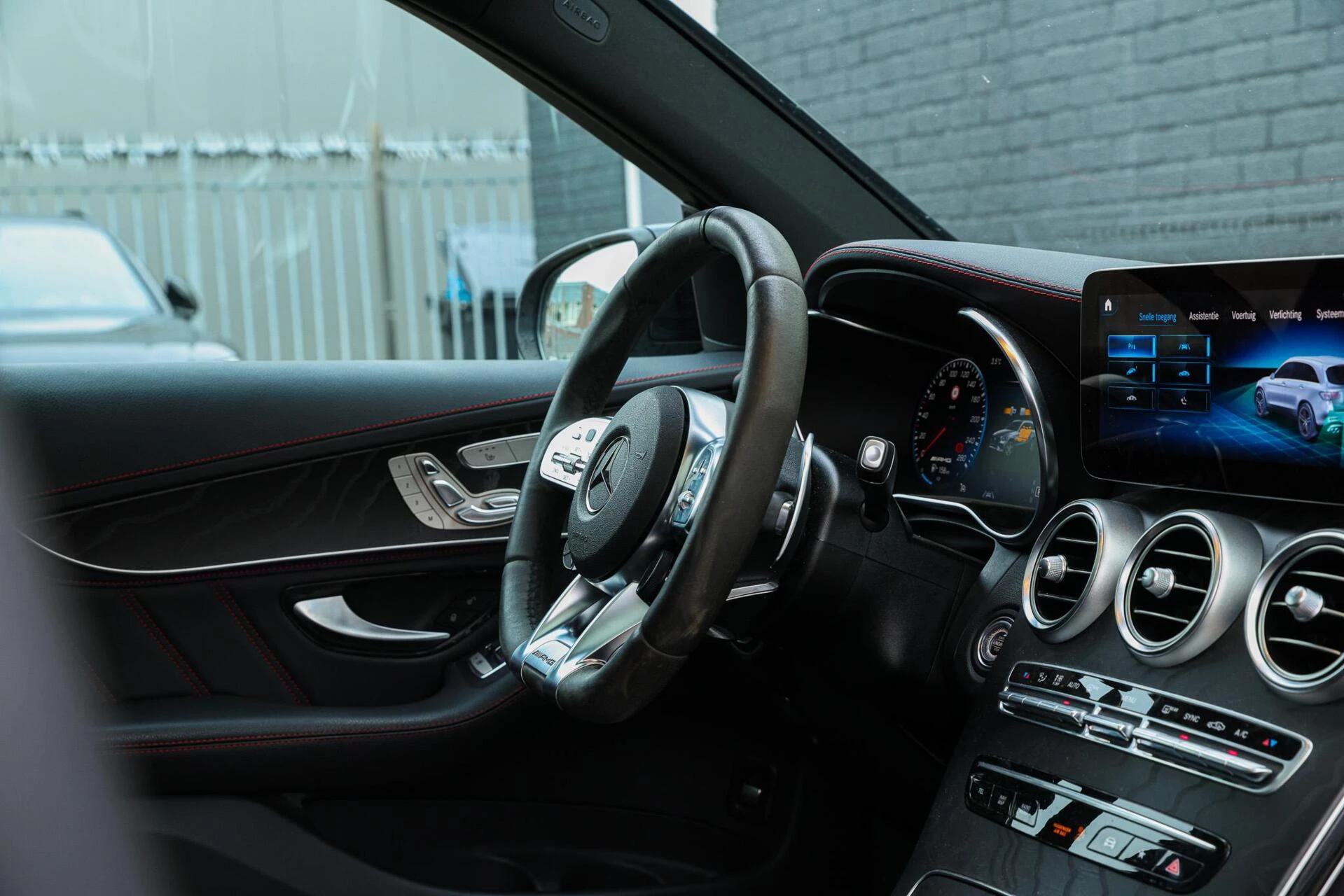 Hoofdafbeelding Mercedes-Benz GLC