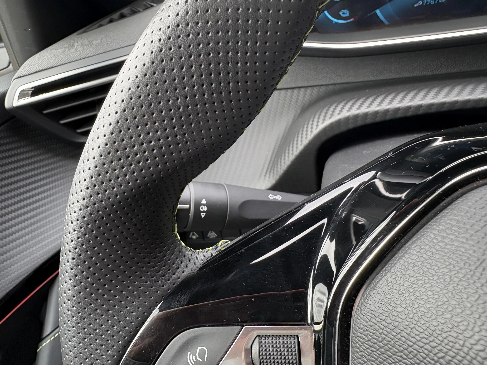 Hoofdafbeelding Peugeot e-208