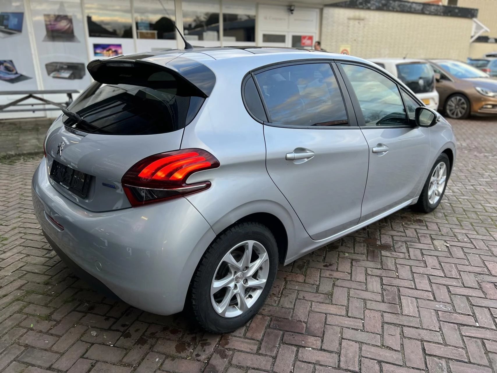 Hoofdafbeelding Peugeot 208