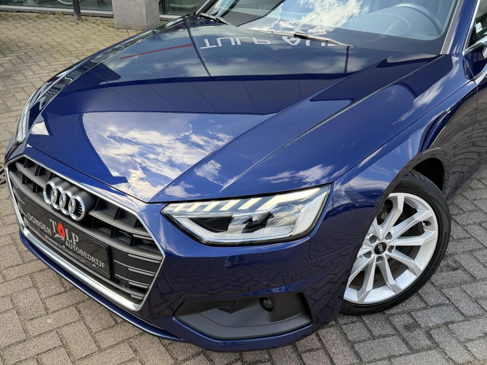Hoofdafbeelding Audi A4