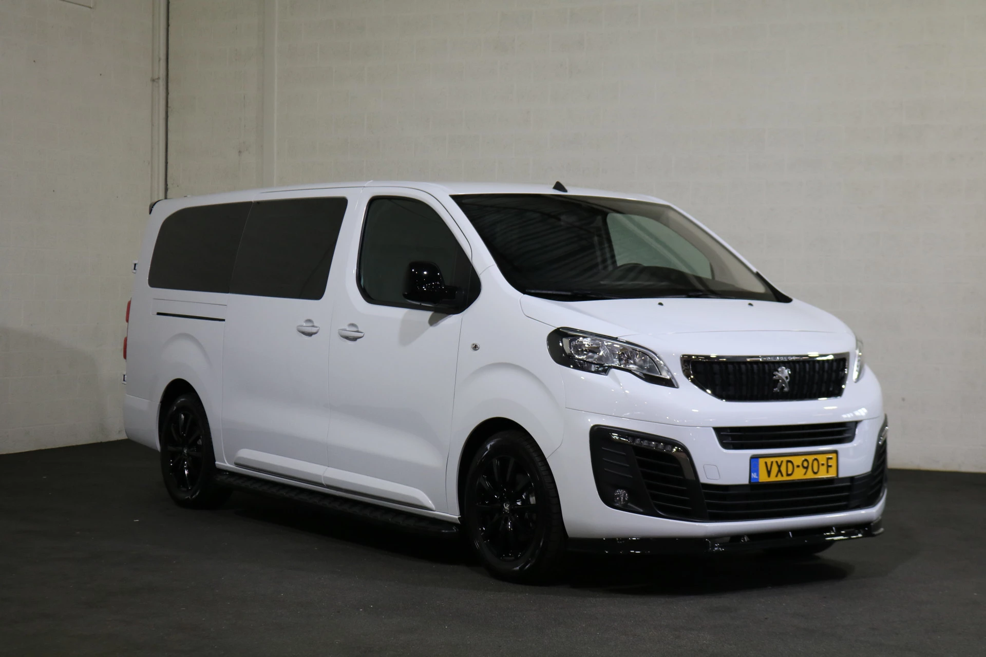Hoofdafbeelding Peugeot e-Expert