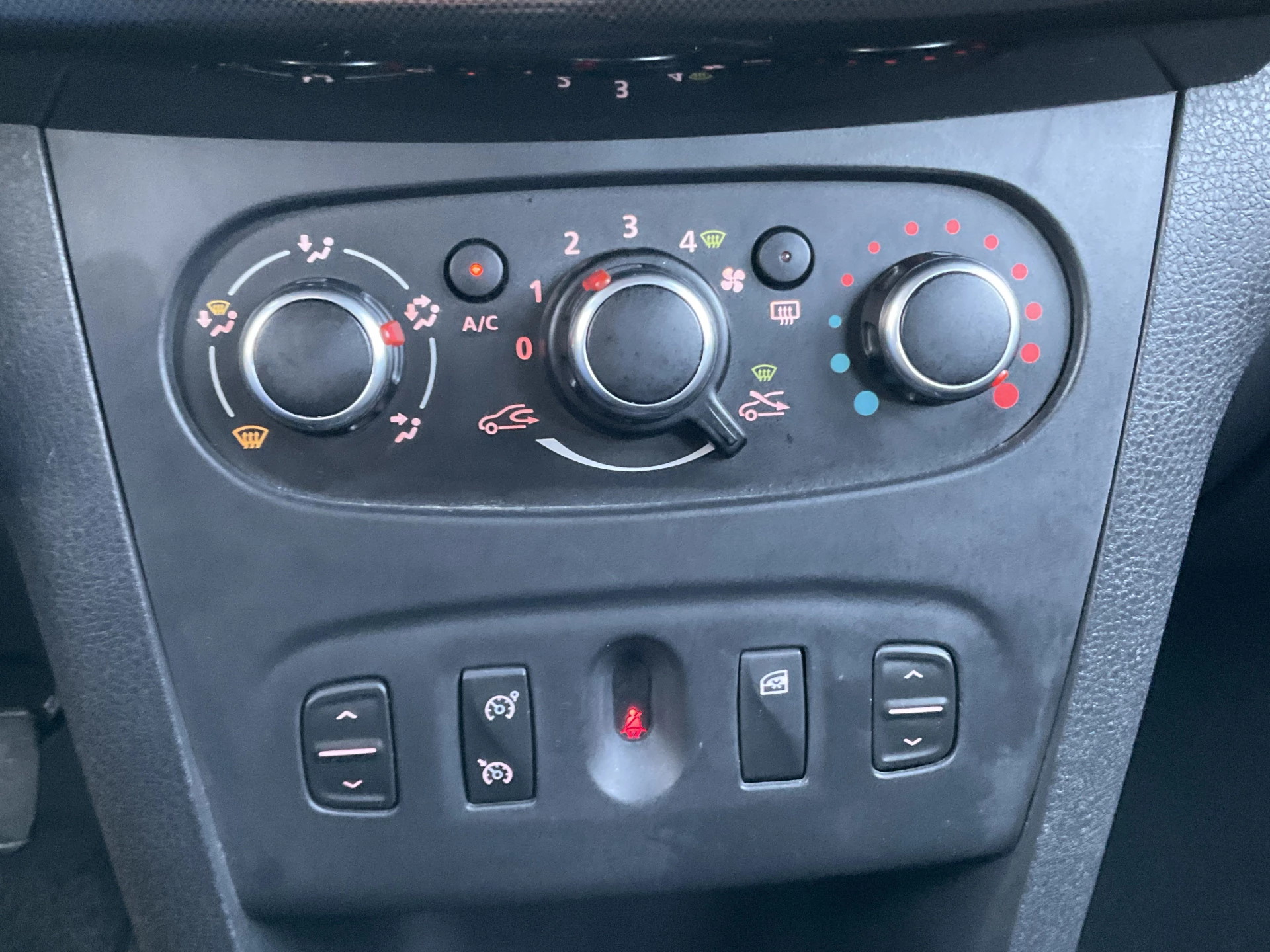 Hoofdafbeelding Dacia Logan