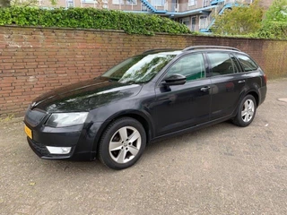 Hoofdafbeelding Škoda Octavia Škoda Octavia 1.6 TDI GRT AMB. BNS