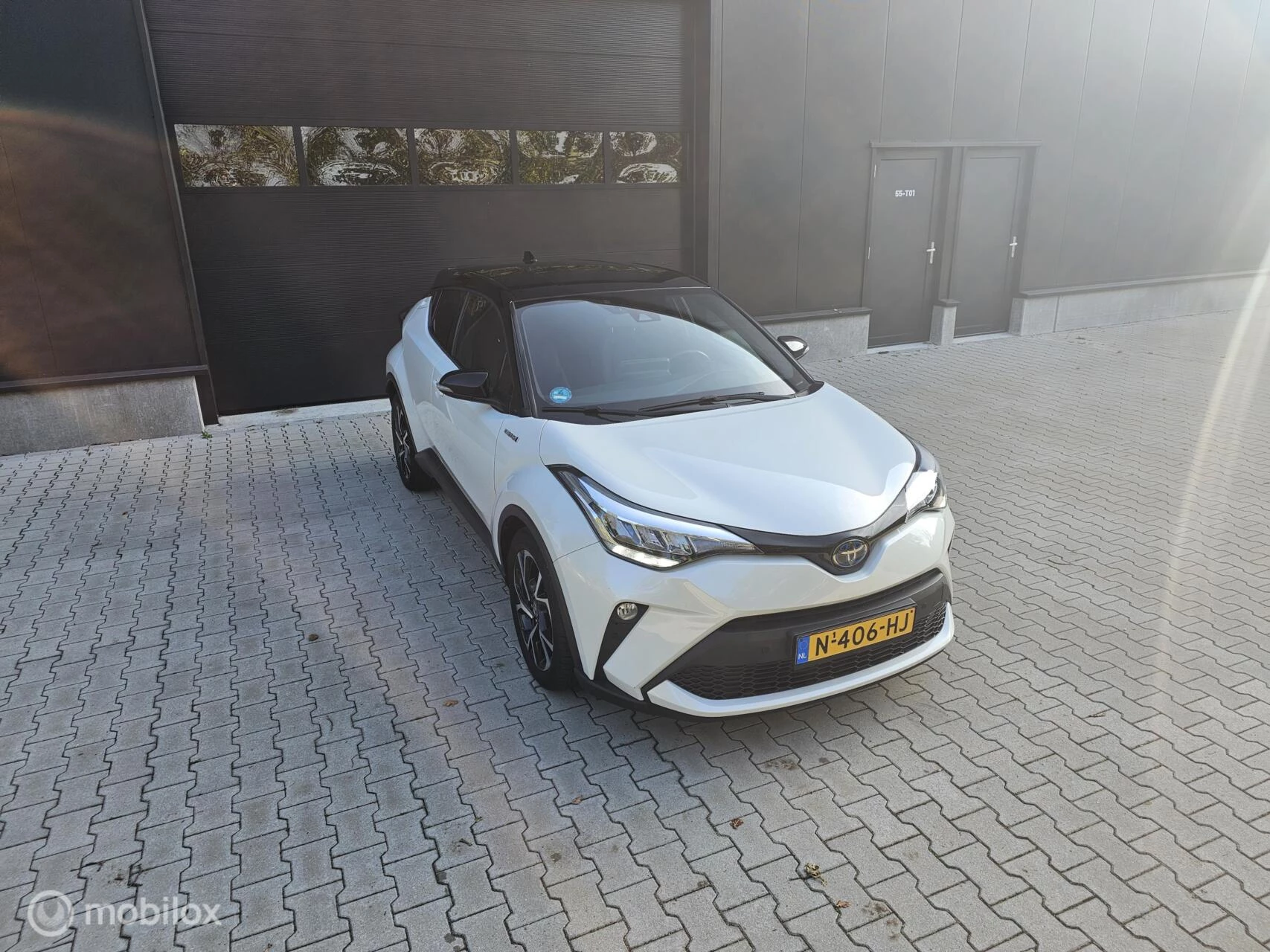 Hoofdafbeelding Toyota C-HR