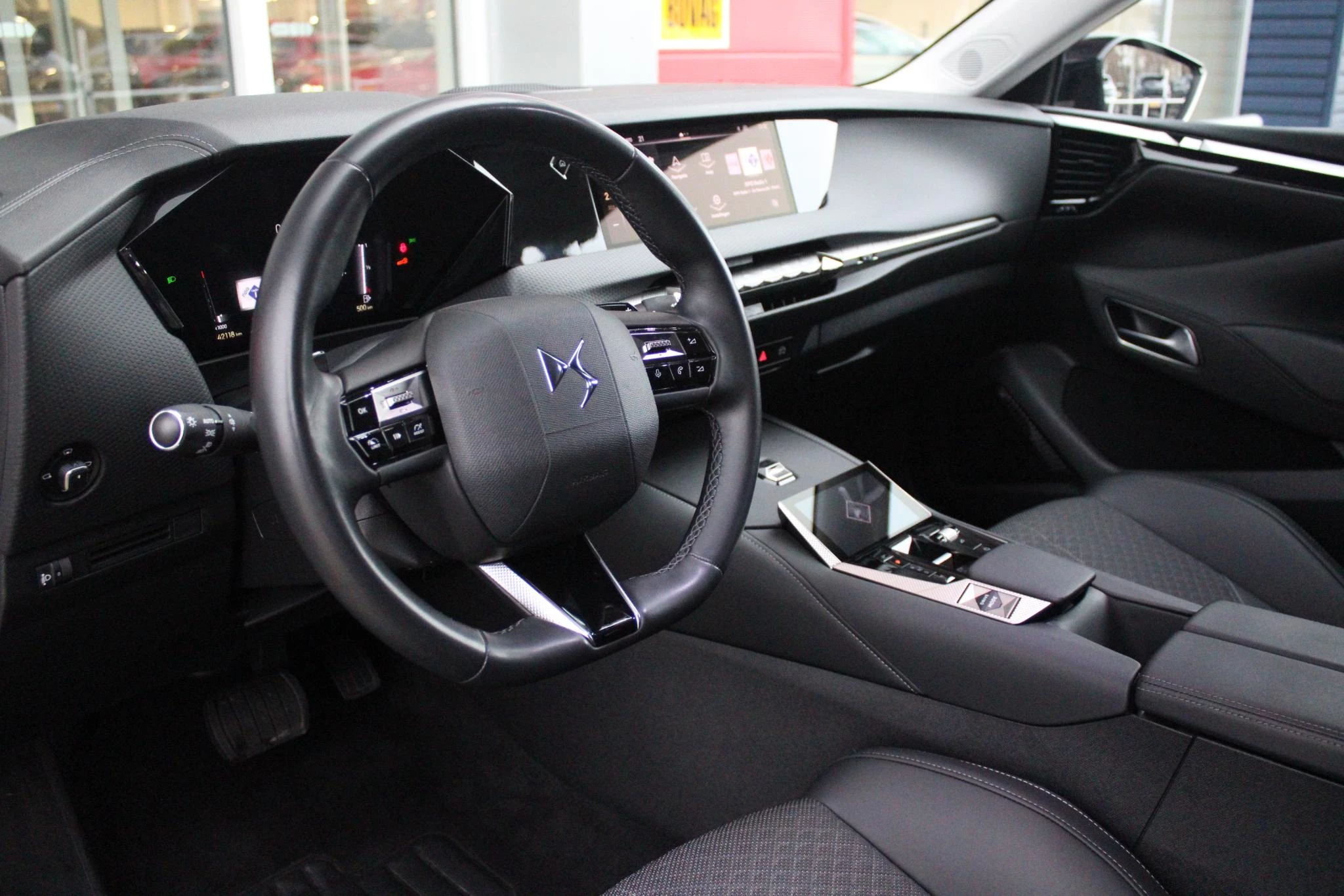 Hoofdafbeelding DS DS 4