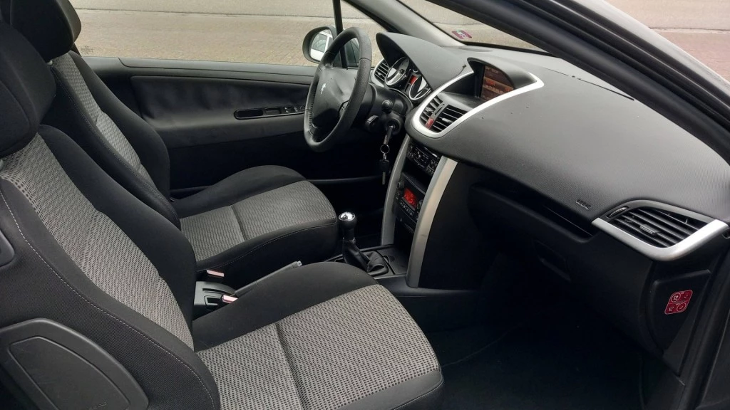 Hoofdafbeelding Peugeot 207