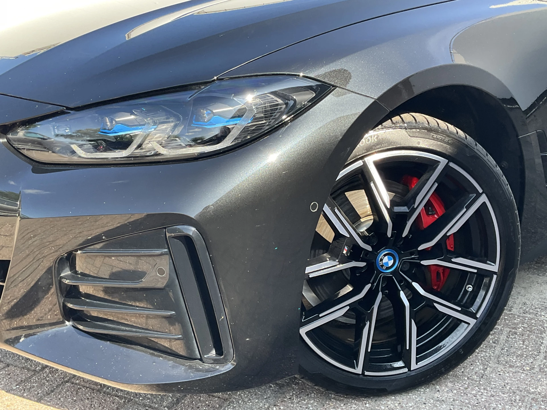 Hoofdafbeelding BMW i4