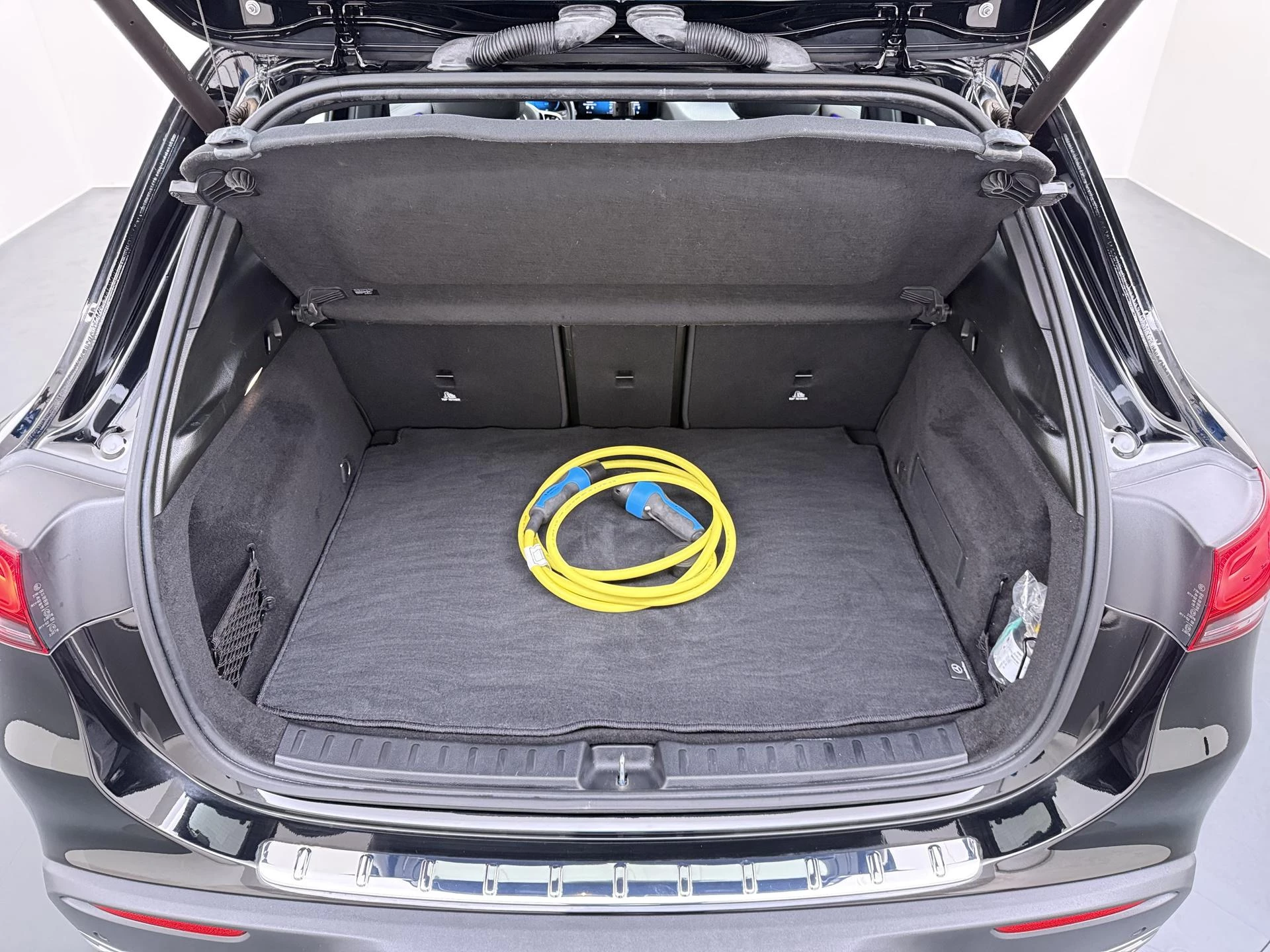 Hoofdafbeelding Mercedes-Benz EQA