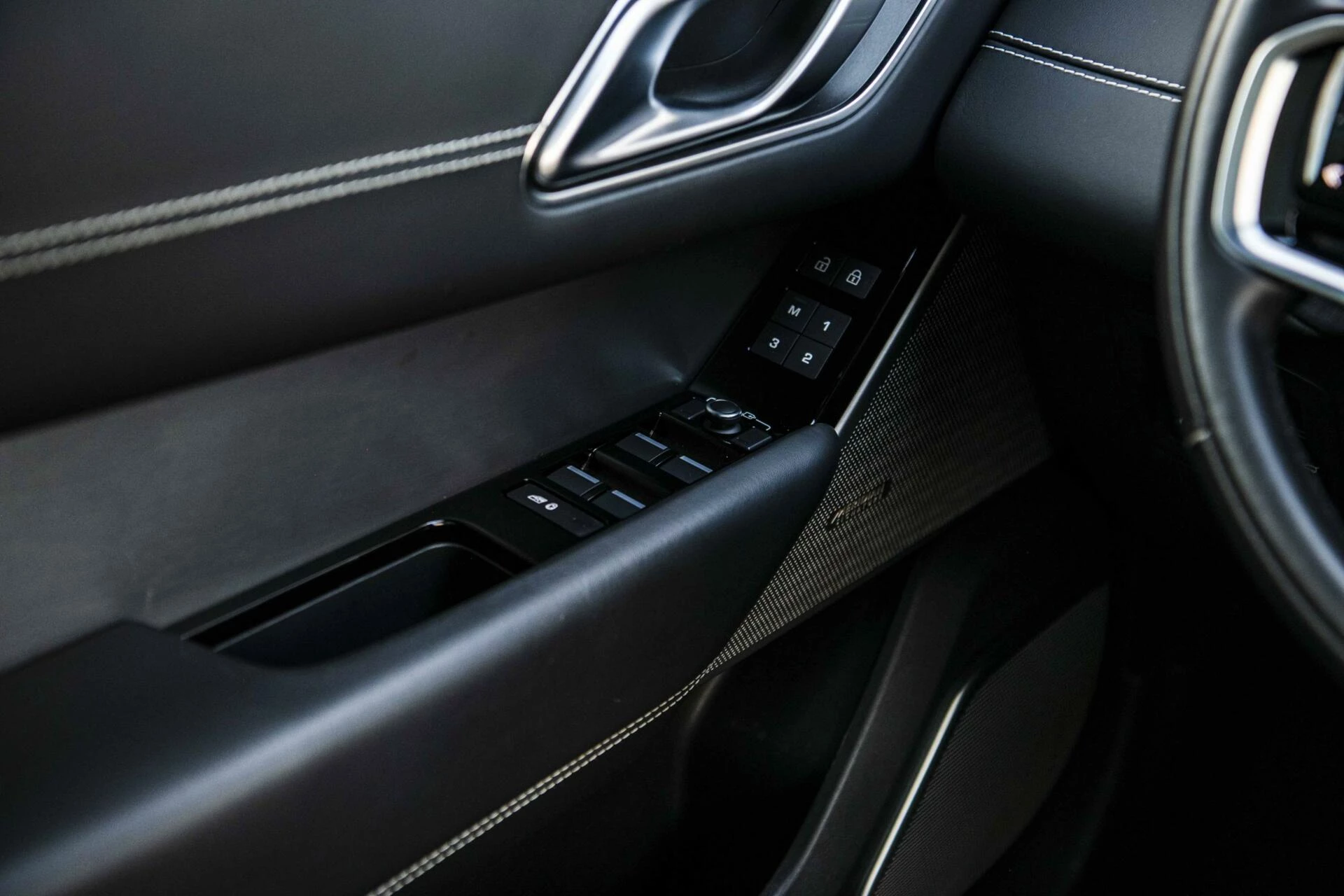 Hoofdafbeelding Land Rover Range Rover Velar