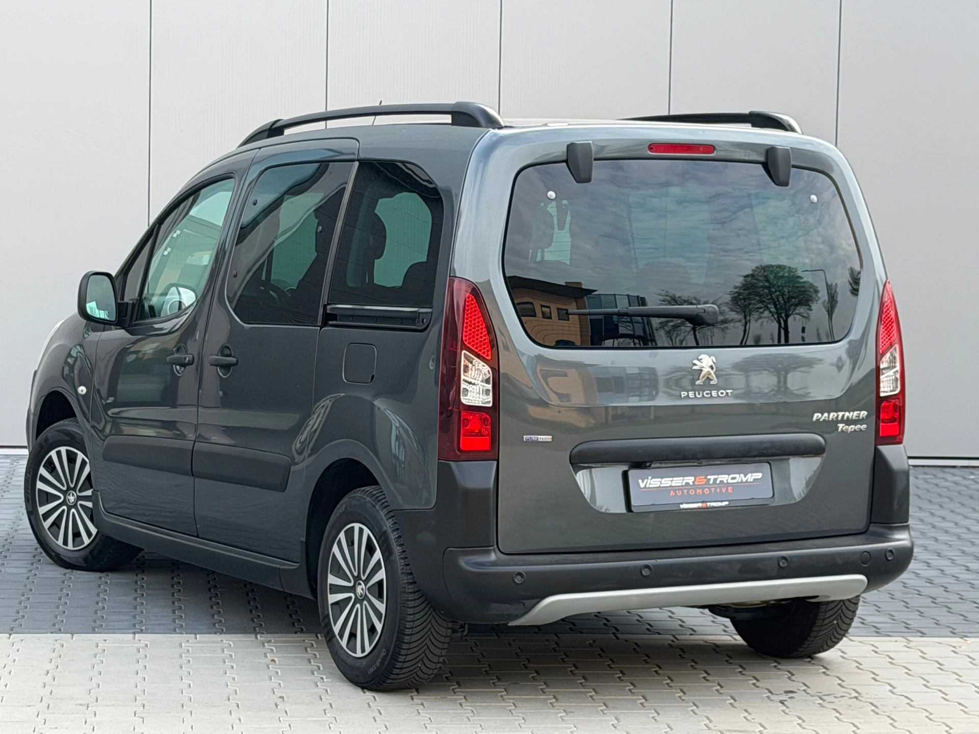 Hoofdafbeelding Peugeot Partner