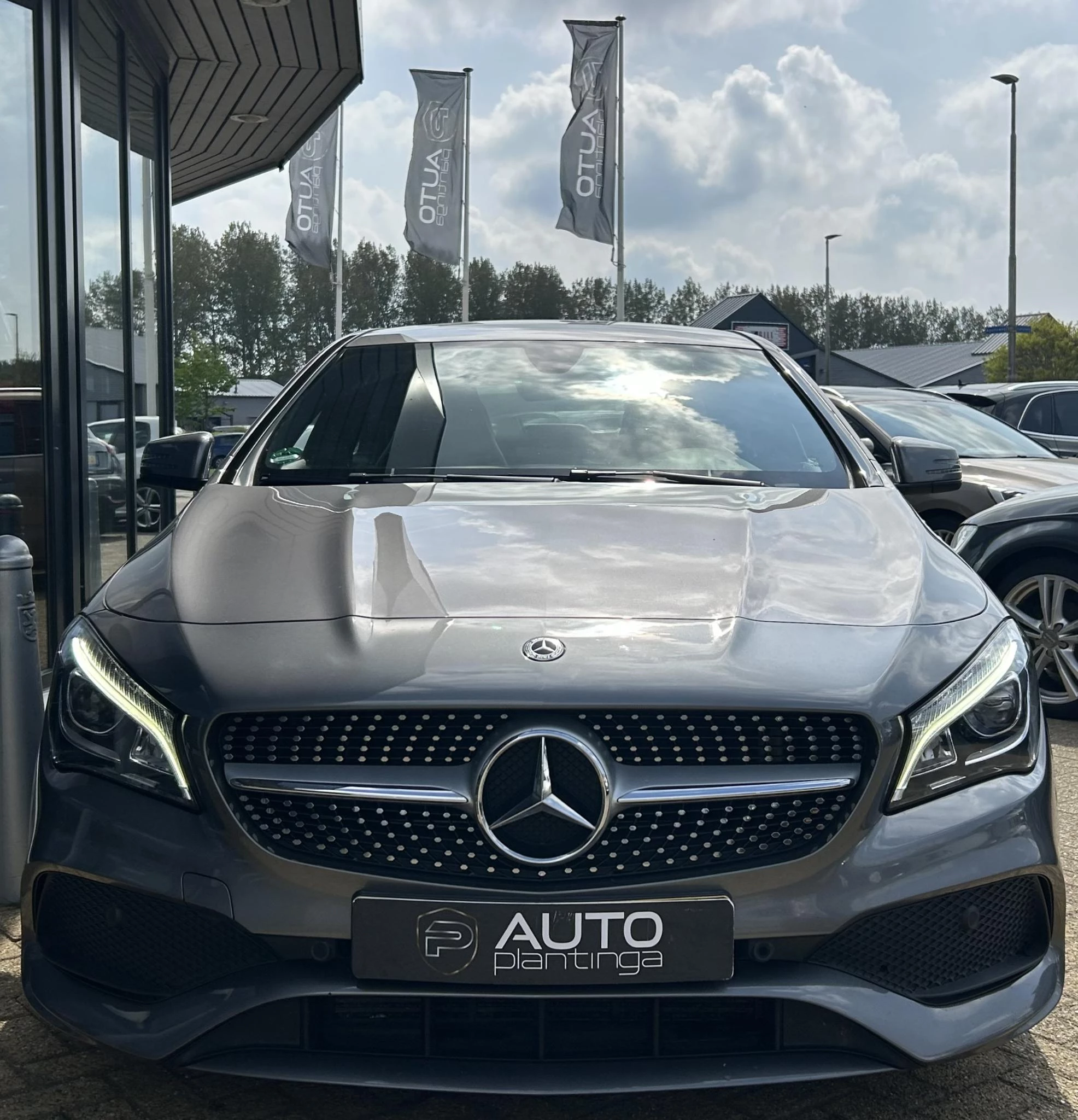 Hoofdafbeelding Mercedes-Benz CLA