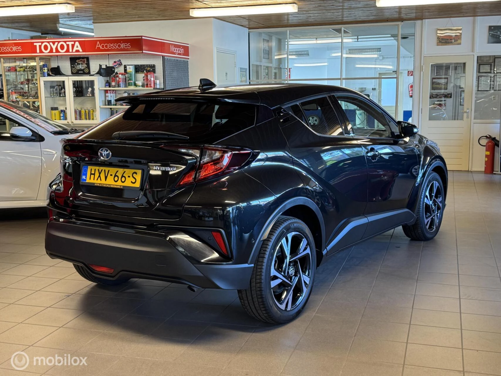 Hoofdafbeelding Toyota C-HR