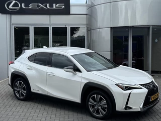 Lexus UX 300e Executive 54 kWh NL-AUTO MARK LEVINSON 360 CAMERA HEAD-UP DISPLAY STOELVENTILATIE STUURVERW