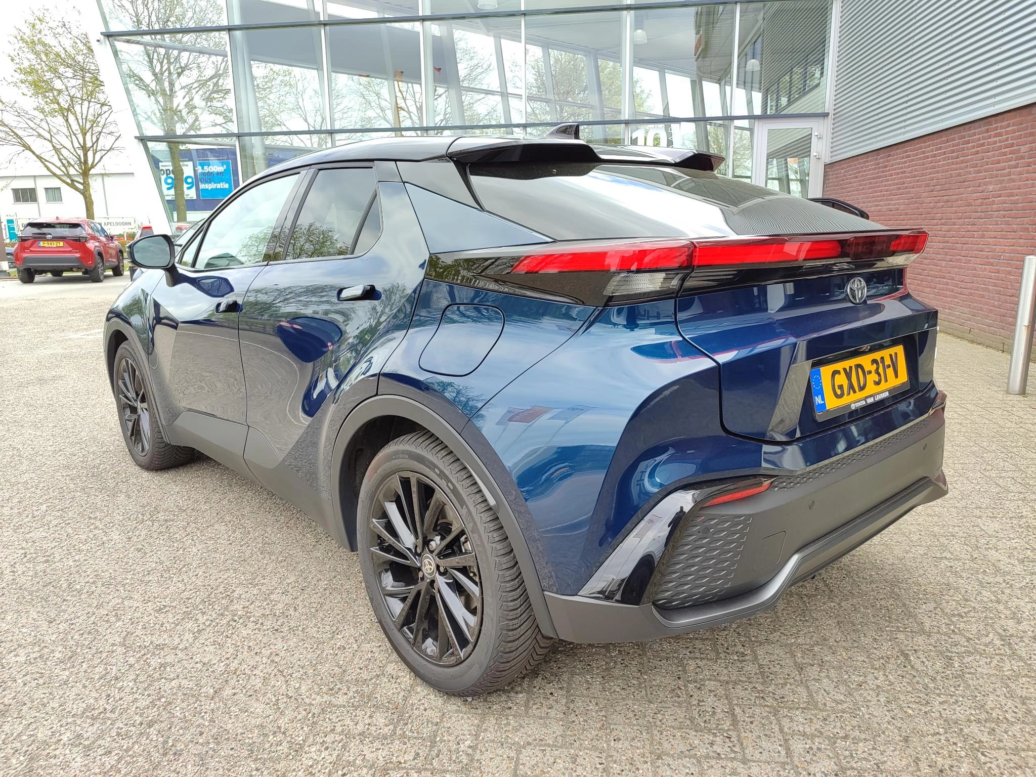 Hoofdafbeelding Toyota C-HR