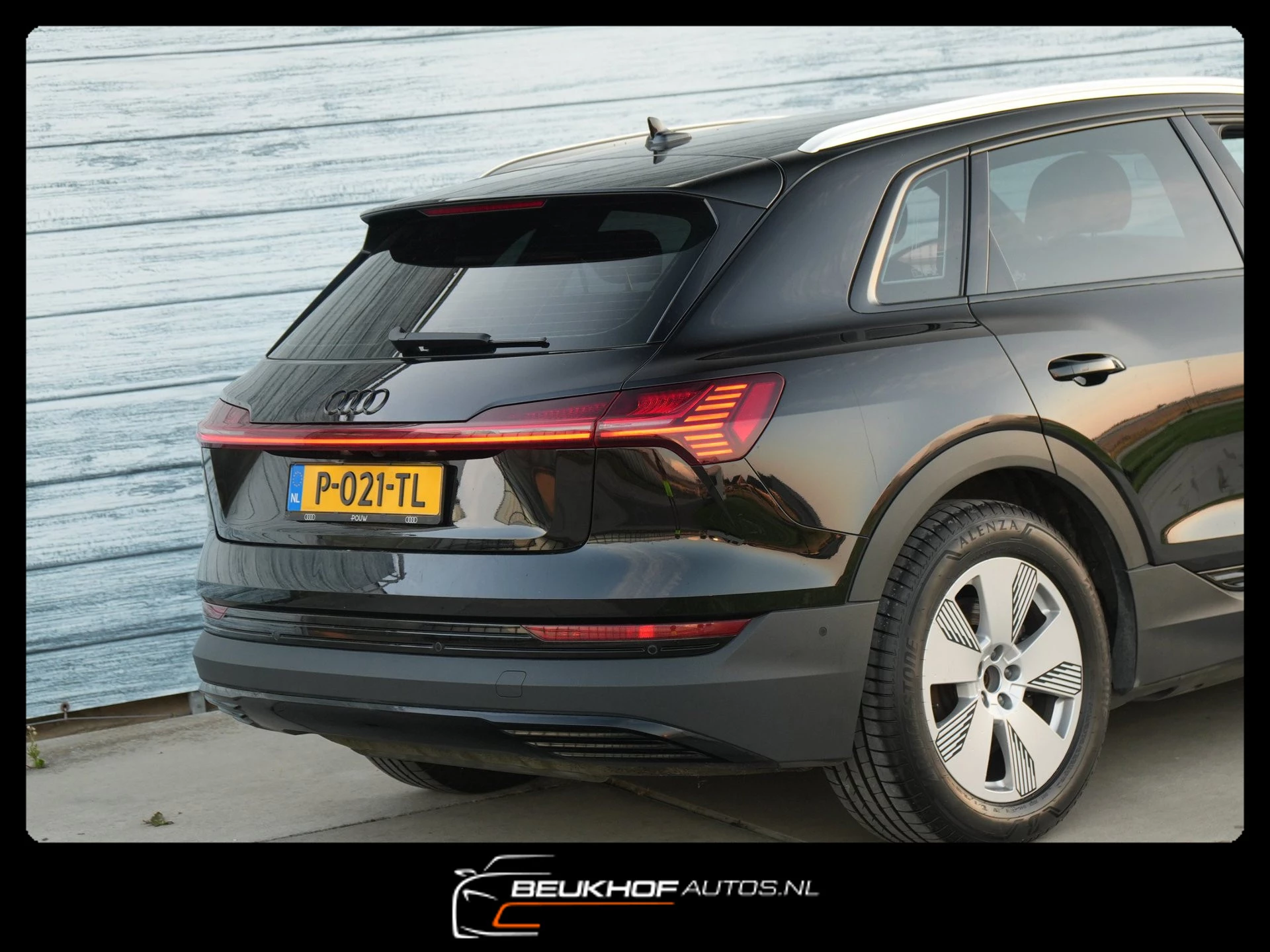 Hoofdafbeelding Audi e-tron