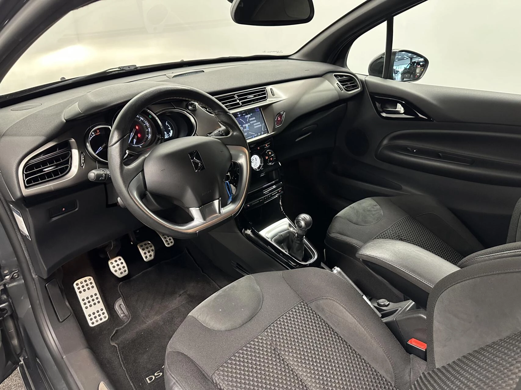 Hoofdafbeelding DS DS 3