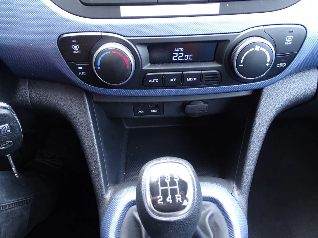 Hoofdafbeelding Hyundai i10
