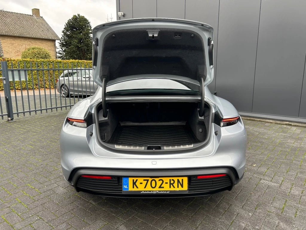 Hoofdafbeelding Porsche Taycan