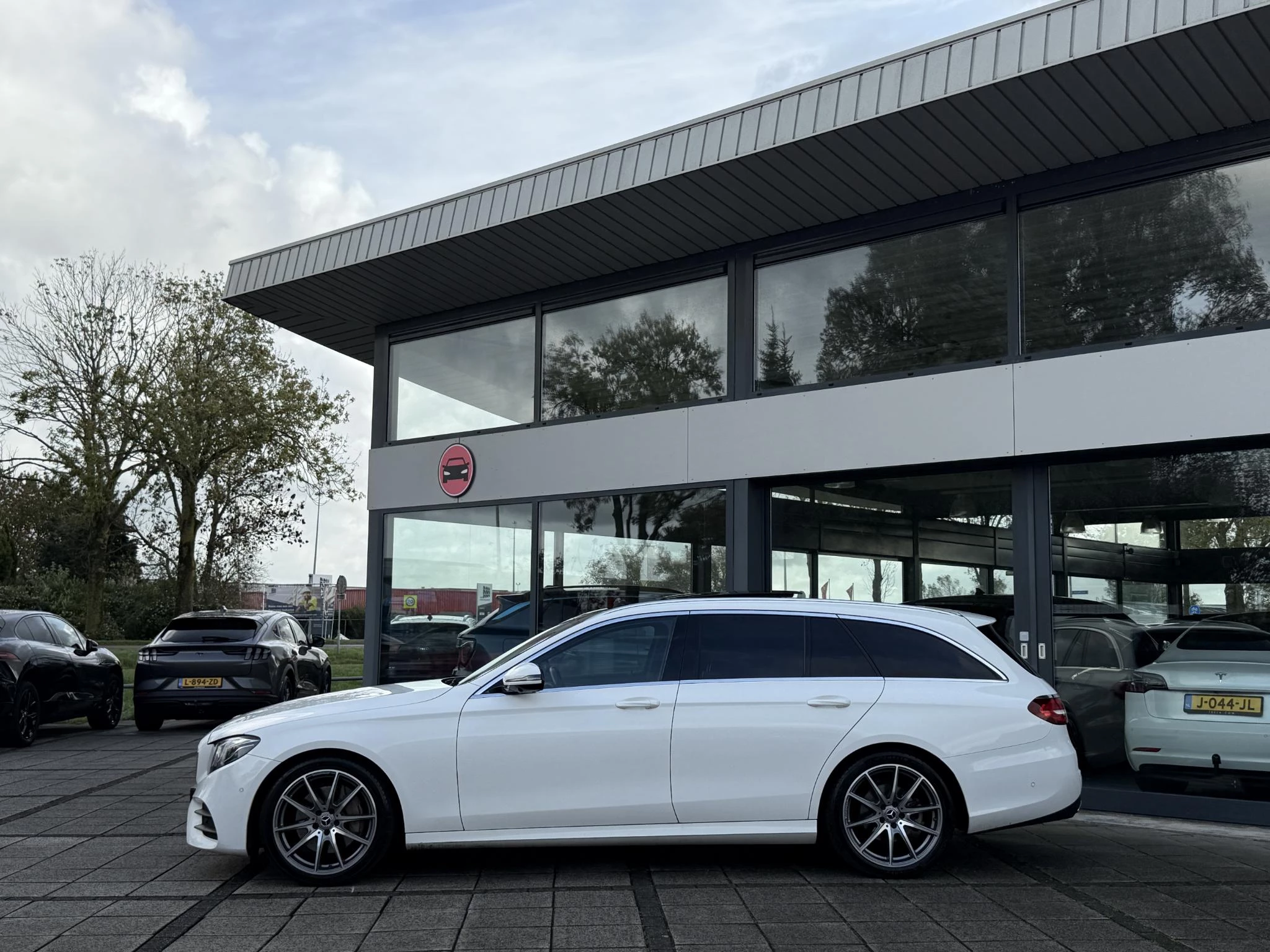Hoofdafbeelding Mercedes-Benz E-Klasse