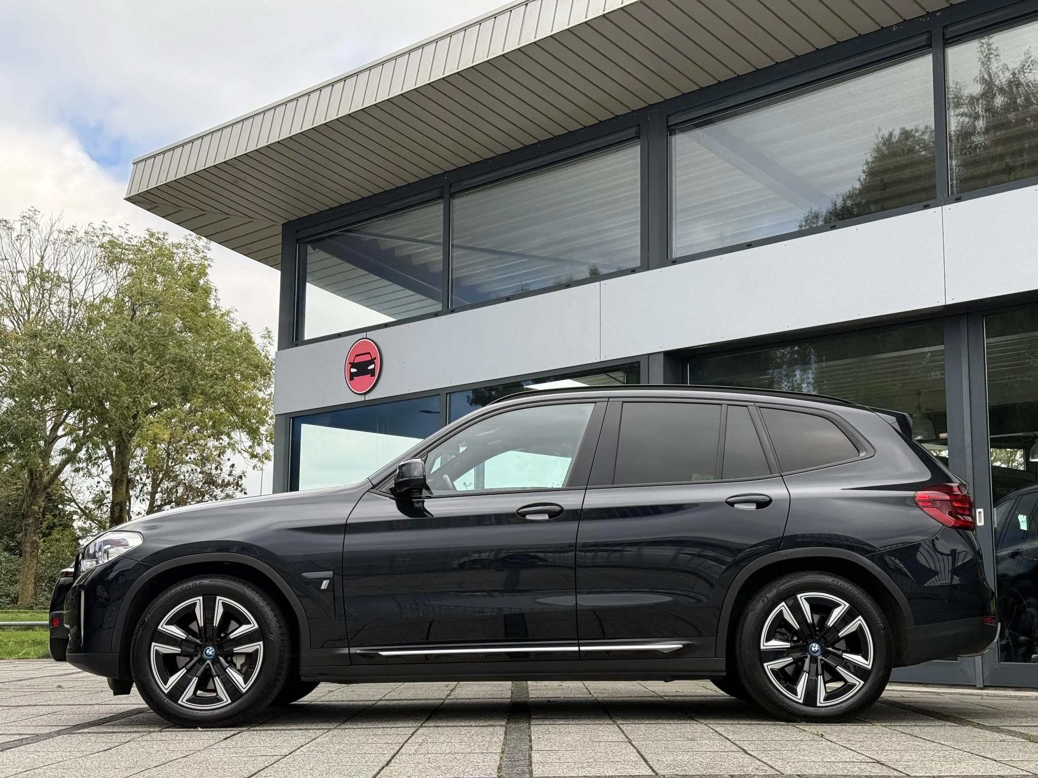 Hoofdafbeelding BMW iX3