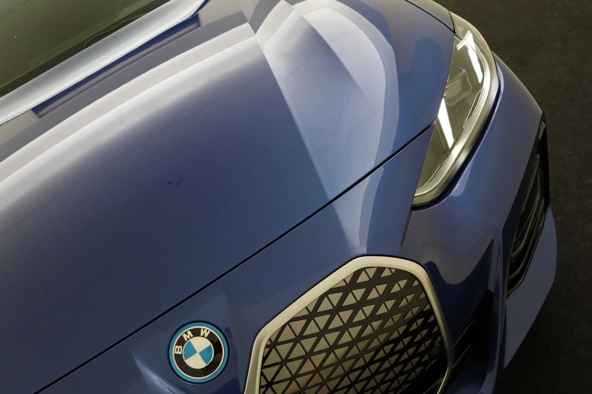 Hoofdafbeelding BMW i4