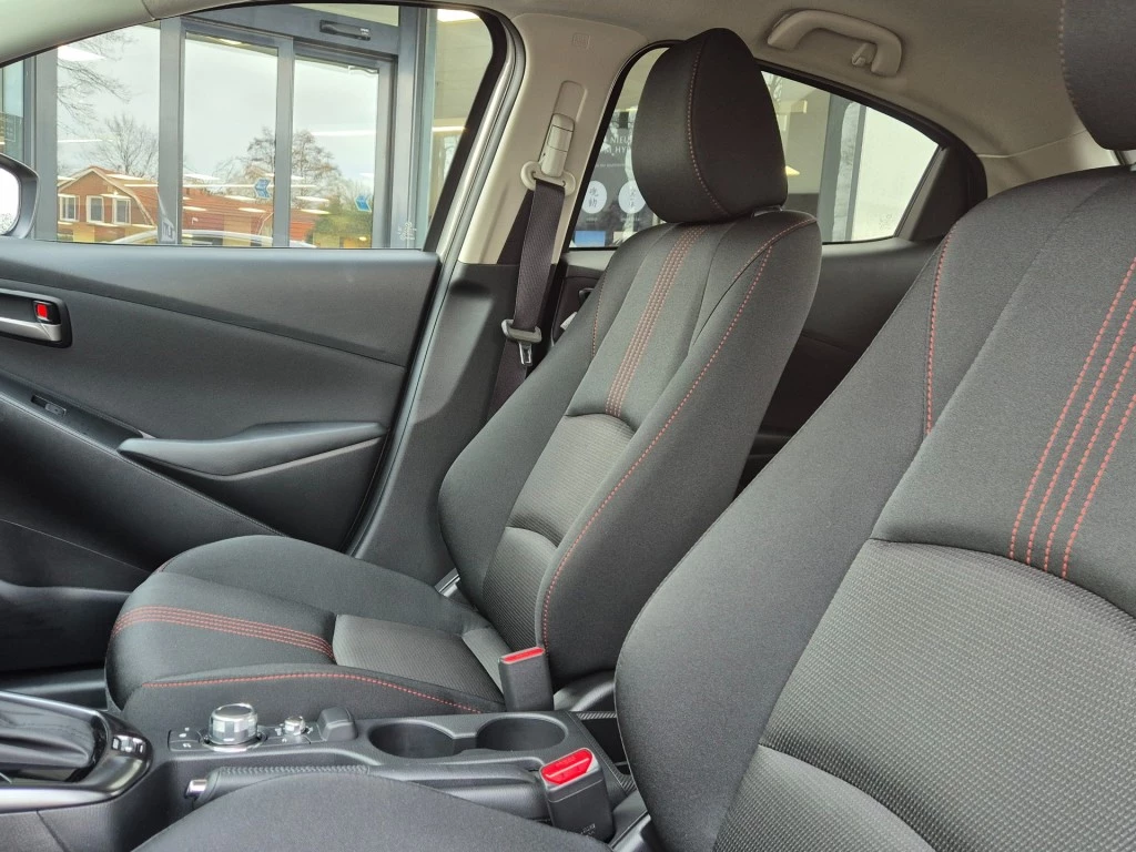 Hoofdafbeelding Mazda 2