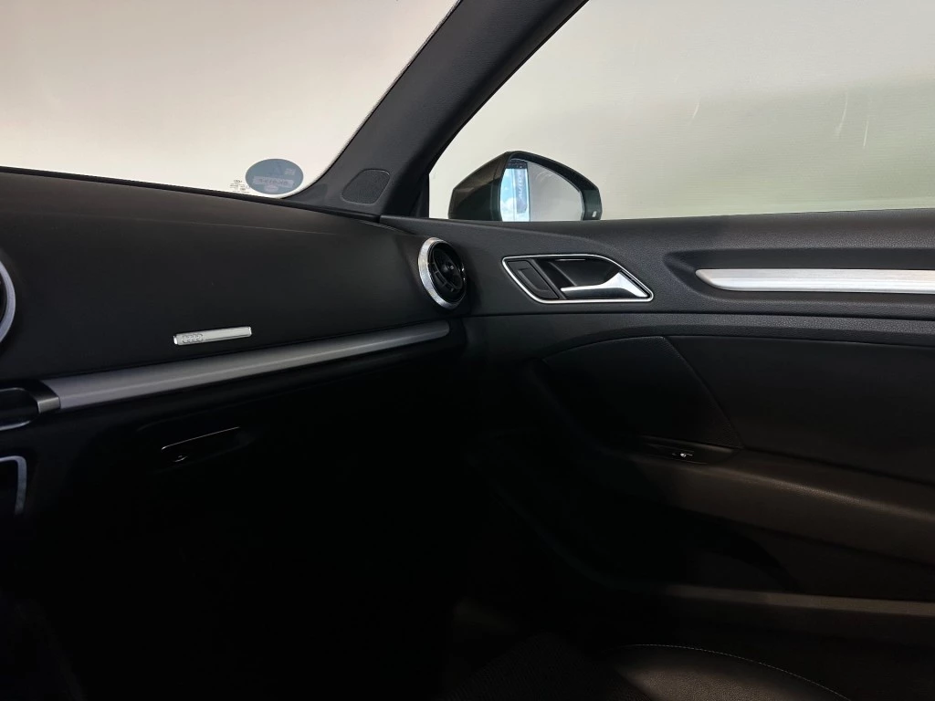 Hoofdafbeelding Audi Cabriolet