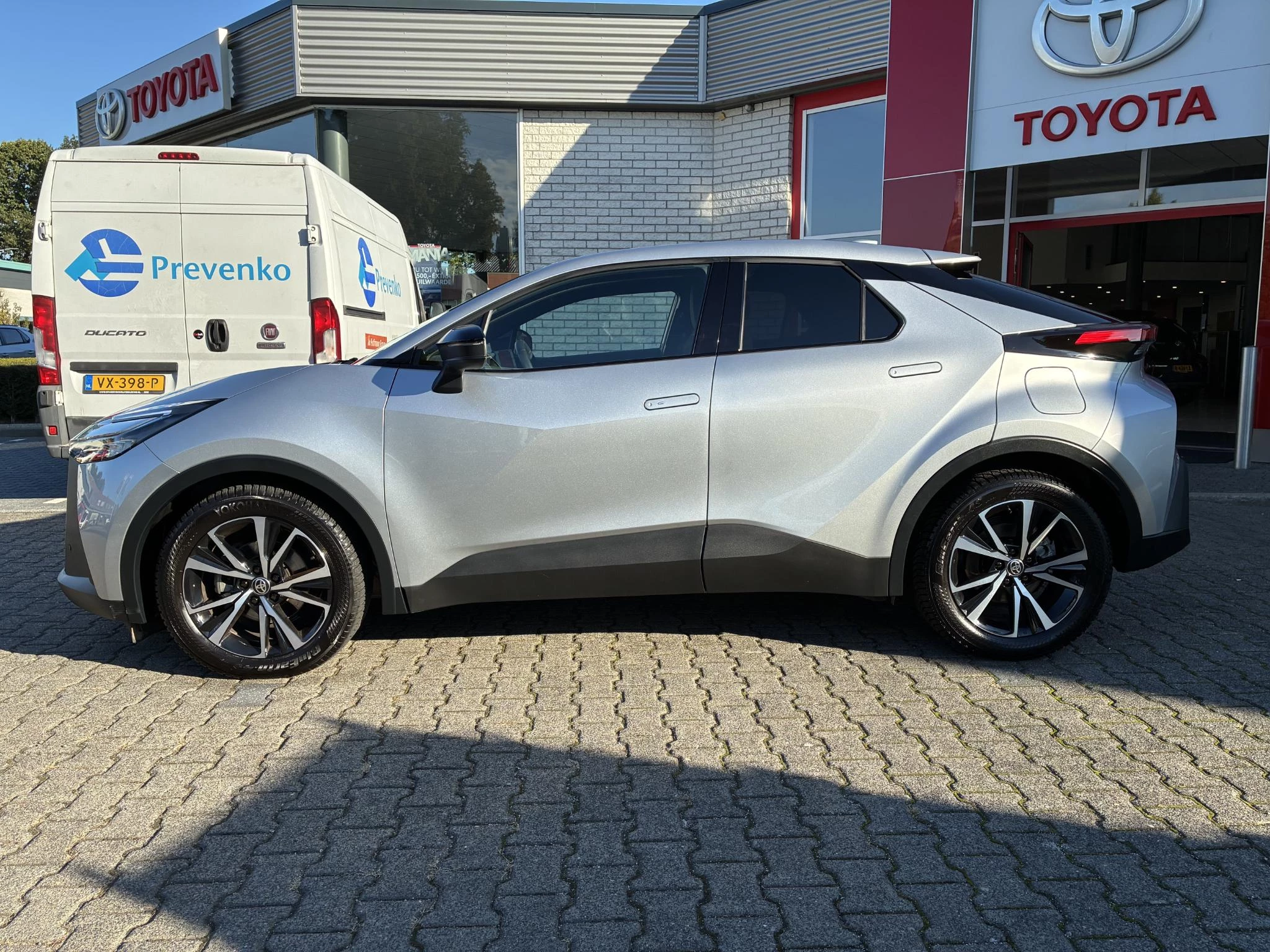 Hoofdafbeelding Toyota C-HR
